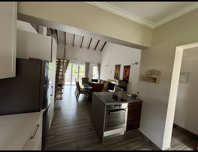 3 BEDROOM APARTMENT RENTED IN BRYANSTON